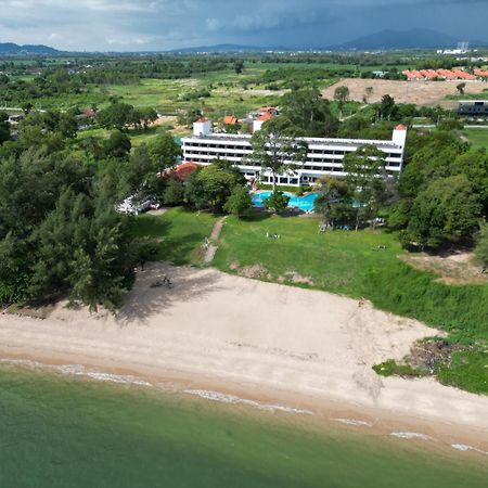 Purimas Beach Hotel & Spa Ban Chang  Exterior photo