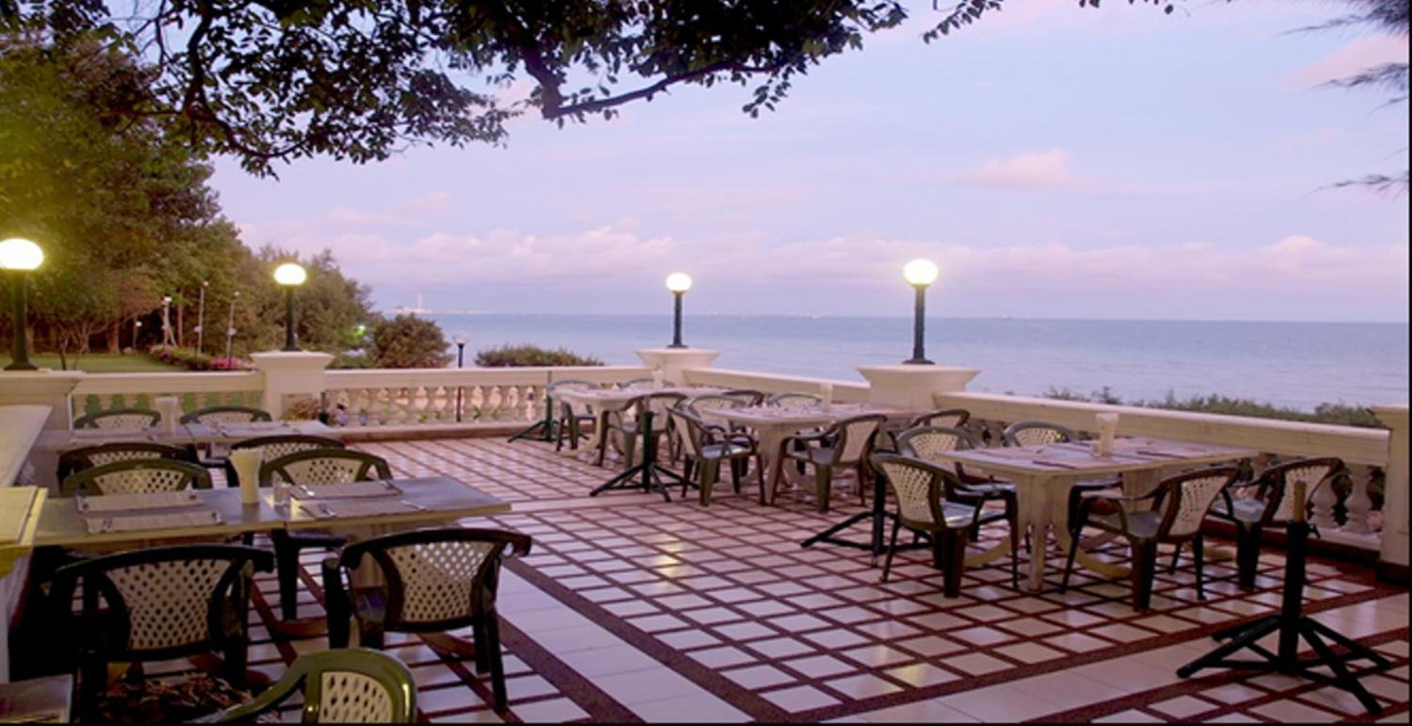 Purimas Beach Hotel & Spa Ban Chang  Exterior photo